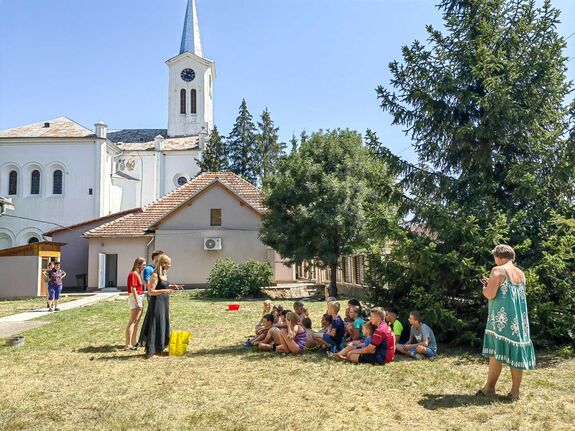 A tragédia árnyékából a megmaradás reménye: élet és hit a bihari Gyantán