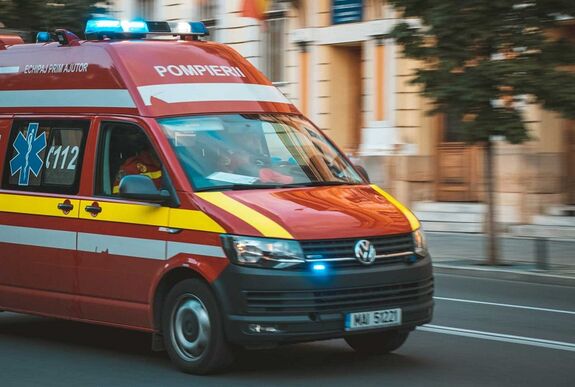 Kovászna megye: maga alá temetett a föld egy férfit
