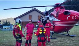 Mentőhelikoptert is riasztottak a Retyezátban segítséget kérő turistához, de mire kiértek, a nő elment 