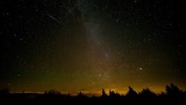 Szerda éjjel tetőzik a Perseidák meteorraj, akár száz hullócsillagot is láthatunk óránként