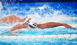 Újabb címvédéssel írt sporttörténelmet David Popovici