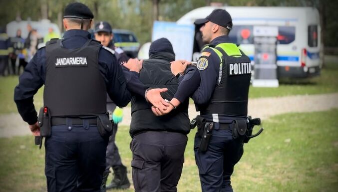 Traktor markolójára akasztva ölték meg a kutyát – Őrizetbe vették a gyanúsítottat
