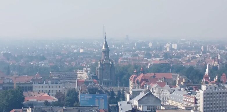 Füstbe borult Temesvár: a szerbiai erdő- és bozóttüzek füstje érte el a várost