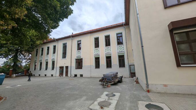 Új tanév, új kihívások: költözéssel, új képzésekkel készül a kézdivásárhelyi Apor Péter szakközépiskola