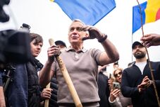 Ismét halasztották a volt elnökjelölt perét