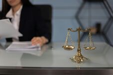 Különyugdíj: egy átlagnyugdíj több mint nyolcszorosát kapják a bírák