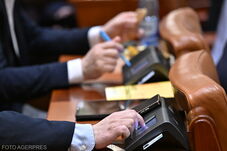 Így mentené meg az USR a politikusok vagyonának ellenőrizhetőségét