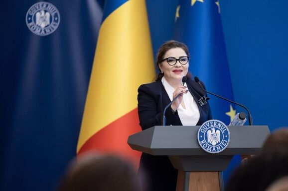 Lemondott a korrupciós botrányba keveredett kormányfőtitkár-helyettes