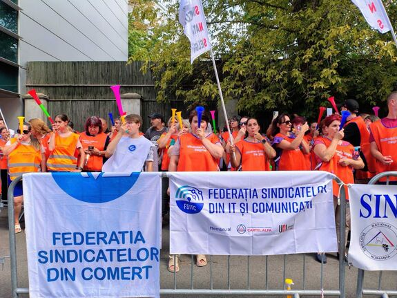 Elutasítja az öt nagy szakszervezet a kormány legújabb bértörvény-tervezetét