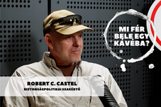 Mi fér bele egy kávéba? Robert C. Castellel beszélgetünk szombaton a Maszolon