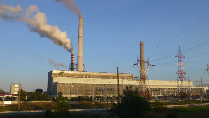 Az erőműbezárások elhalasztása is PNRR-pénzekbe kerül – Bolojan: 800 millió eurónál jár a veszteség 