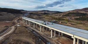 Aszfaltozzák a romániai autópálya-hálózat leghosszabb viaduktját