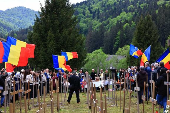 Megint az úzvölgyi temetőbe készülnek az ultranacionalisták 