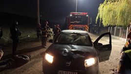 Elfajult Dömötör-tüze, rátámadtak a tűzoltókra