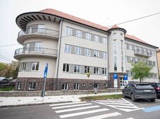 Visszaköltözhetnek az intézmények a csíkszeredai volt MÁV-székházba