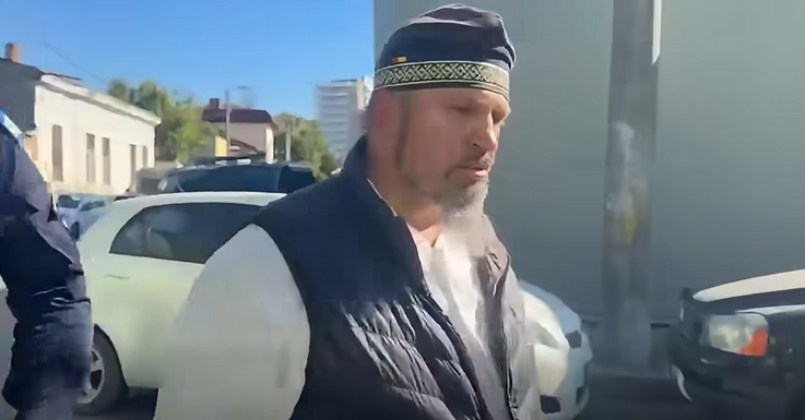 Eltiltották a nyilvános rendezvényektől Călin Georgescu egyik erőszakos támogatóját