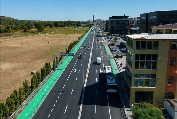 Átadták a kolozsvári körgyűrű első, hatsávos szakaszát – 15 perccel rövidebb menetidőt ígér Boc