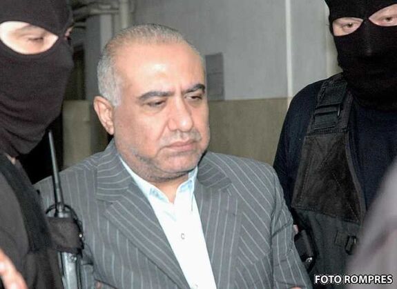 Kitoloncolják Romániából Omar Hayssamot