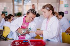 Kezdődik a sepsiszentgyörgyi MindFormers: a diákoké a délelőtt, mindenkié a délután