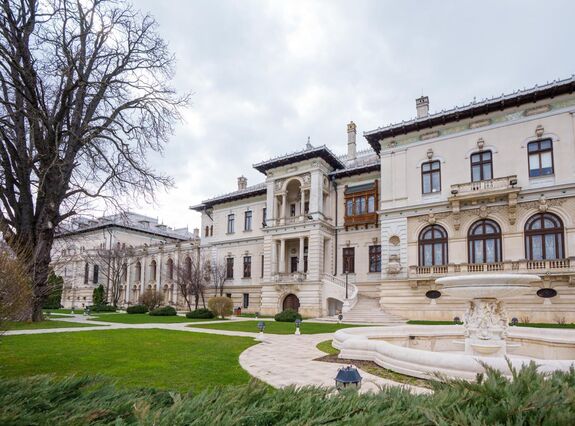 Hivatalos konzultációra hívja a pártvezetőket Nicușor Dan