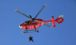 Helikopterrel hoztak le a hegyről egy német turistát