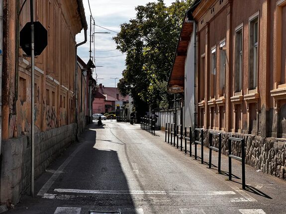 Kétsávosra szélesítenék a Ballada utcát Marosvásárhelyen – Egykori iskola épületét is lebontják