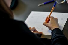 Kihirdette az államfő: nem tarthatnak külön felvételi vizsgát a középiskolák