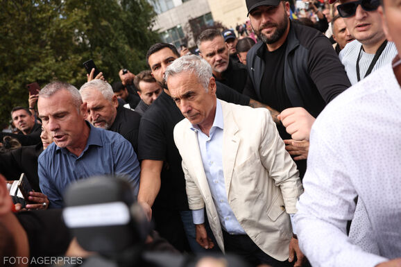 Vizsgálati fogságba kerül Călin Georgescu