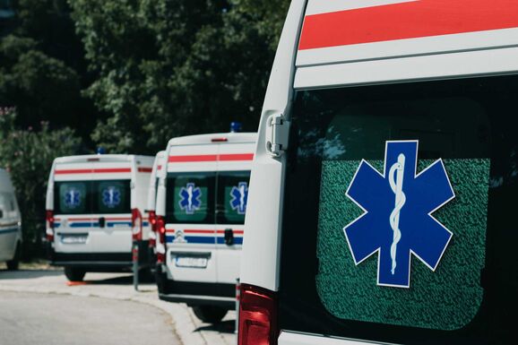 Megölt egy tanárt, két személyt pedig megsebesített egy tinédzser az iskolában