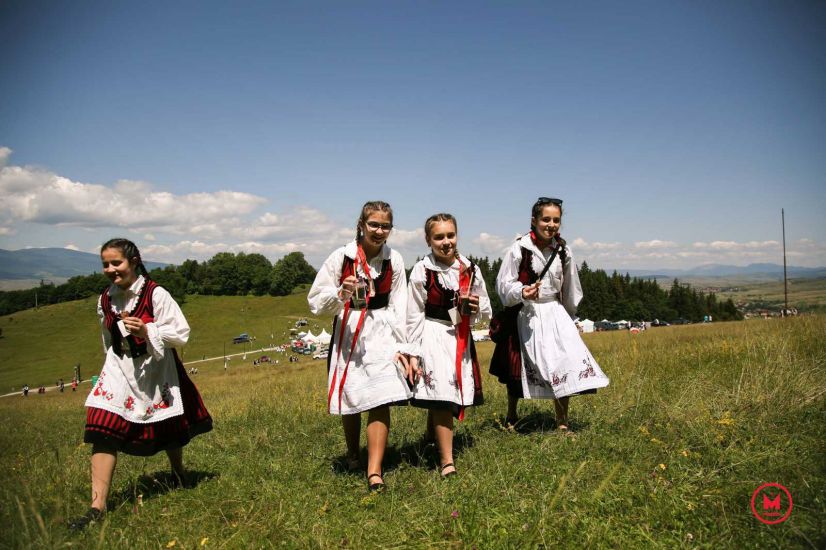 Ismét felöltötte ünnepi viseletét legalább ezer székely leány