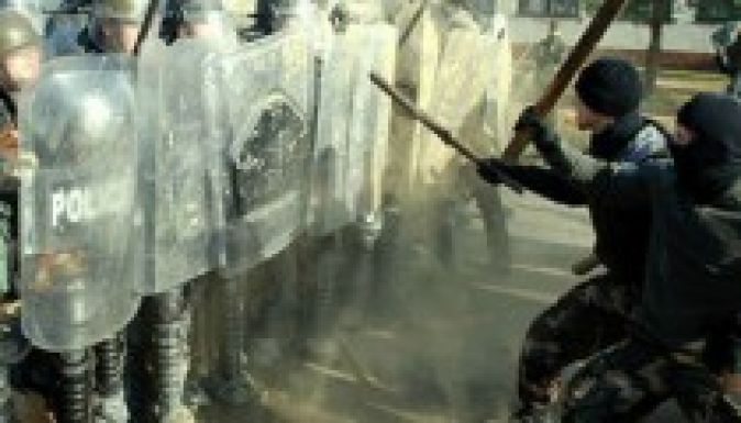 Magyar katonákra támadtak Szarajevóban