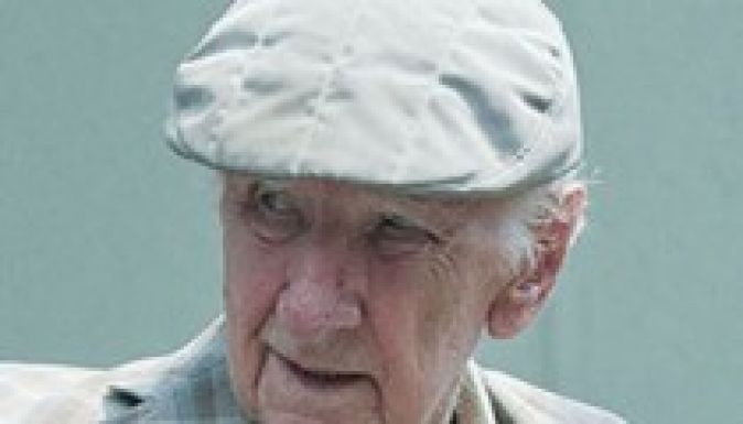 Őrizetbe vettek egy háborús bűnöst Budapesten