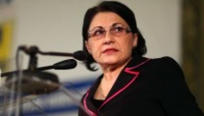 Andronescu: lezártnak tekintjük Ponta plágiumügyét