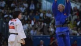 Aranyért dzsúdózik Alina Dumitru