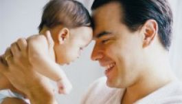 Az újszülöttek igénylik apjuk közelségét