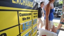 Újabb történelmi mélypont: 4,6 lej felett az euró