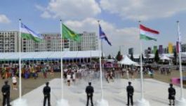 Felvonták a magyar zászlót az Olimpiai Faluban