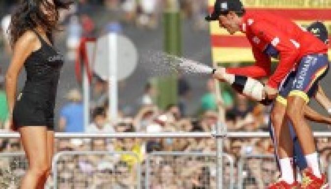 Alberto Contador a Vueltán visszatérhet a trónra