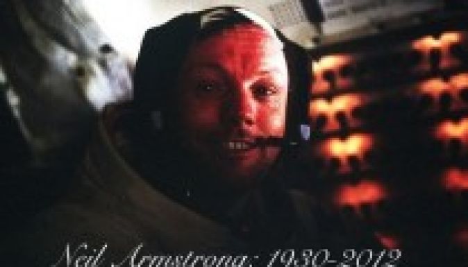 Elhunyt Neil Armstrong, a Hold meghódítója