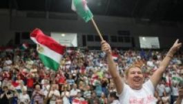 Ezrek ünnepelték a hazatérő magyar olimpikonokat