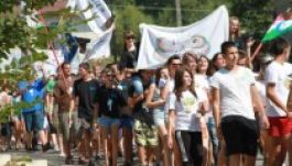 550 fiatal a színjátszás bűvöletében Magyarsároson