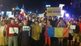 Folytatódtak a Băsescu-ellenes demonstrációk