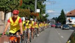 Kolozsvári diákok biciklivel indulnak a „Pusztuló kövek nyomdokába