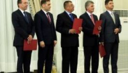 Letették a hivatali esküt az új miniszterek