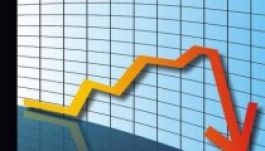 Gazdasági elemzők: maradtak a fekete felhők