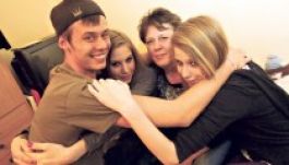 Családjáért minden este rappelne