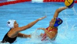 Bronzért játszhatnak a magyar pólóslányok