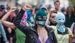 Külföldre menekült a Pussy Riot két börtönre ítélt tagja