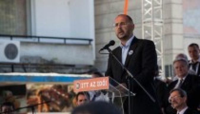 A Szentszéket is tájékoztatta az RMDSZ a Mikó-ügyről