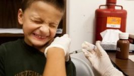 Egészségügyi minisztériumi döntés: nem lesz több iskolai oltás